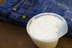 lavare i jeans nuovi